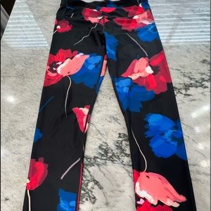 5 for $20 SALE! Fabletics Capri leggings, size small, new without tags, floral